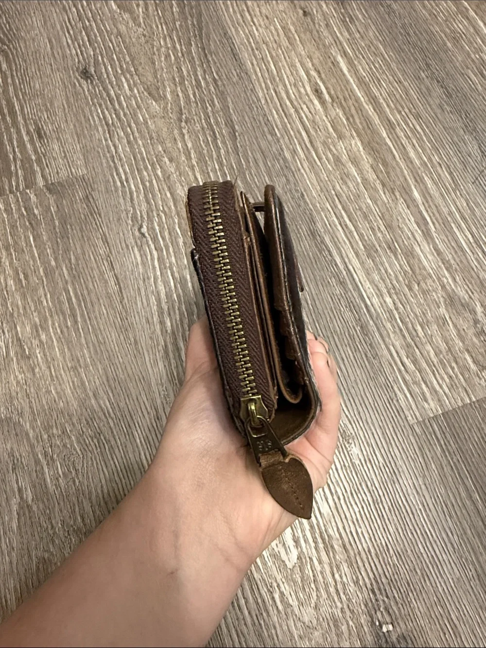 STS Ranchwear Brown and White Cowhide Zip Card Holder